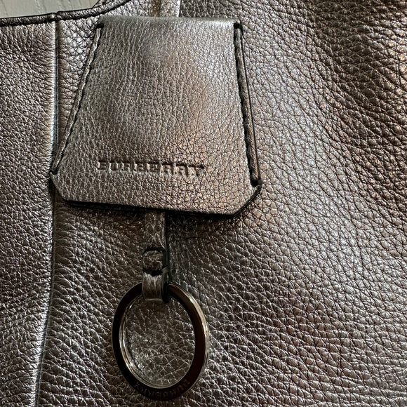 Authentic Silver metallic Burberry hobo / shoulder handbag. - Picture 3 of 16